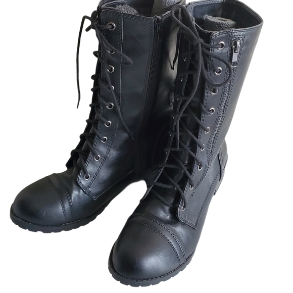 combat boots size 11